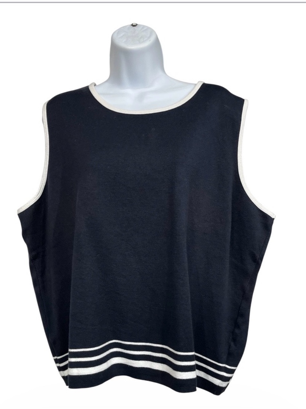 Neiman Marcus knit tank size 2X